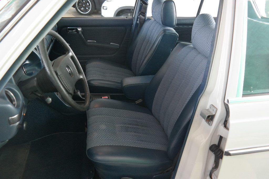 MERCEDES-BENZ 200 200*ISCRITTA ASI