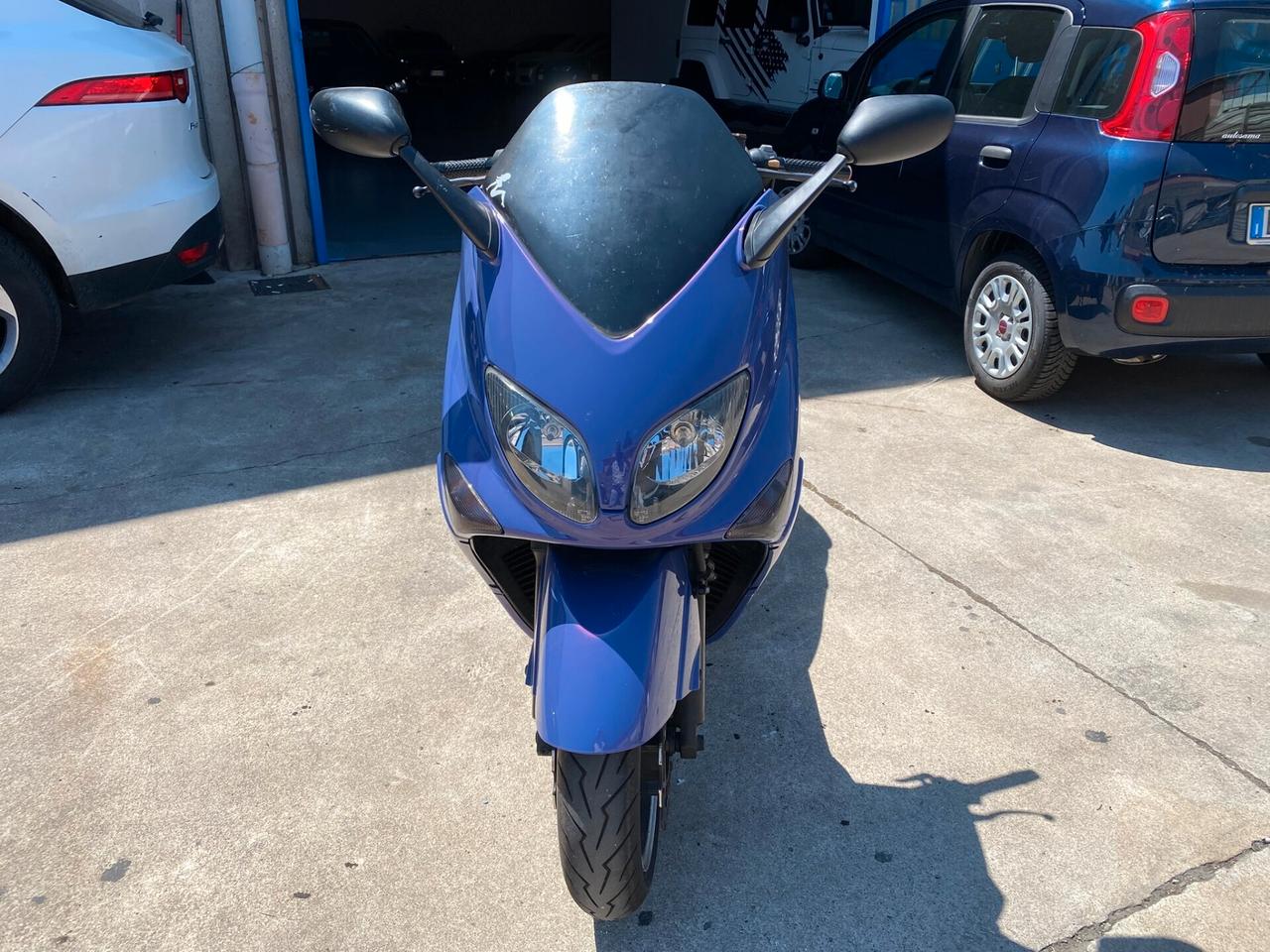 Yamaha T Max Porpora metallizzato