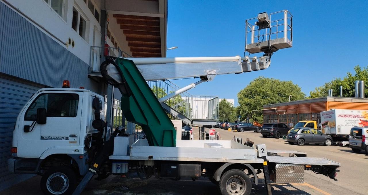 Nissan Cabstar 110 cv piattaforma aerea