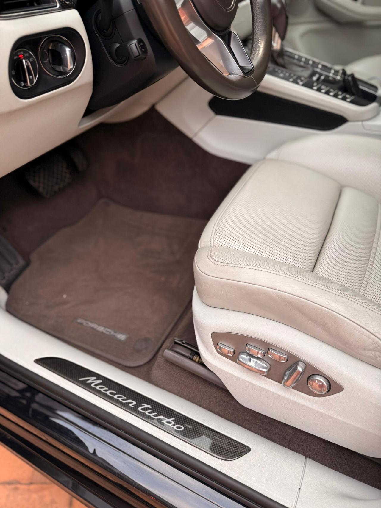 Porsche Macan 3.6 Turbo