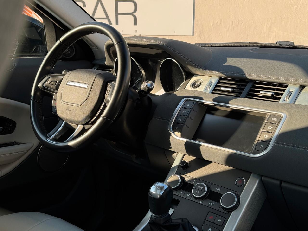 Land Rover Range Evoque 2.0 TD4 150 cv 5p. Pure