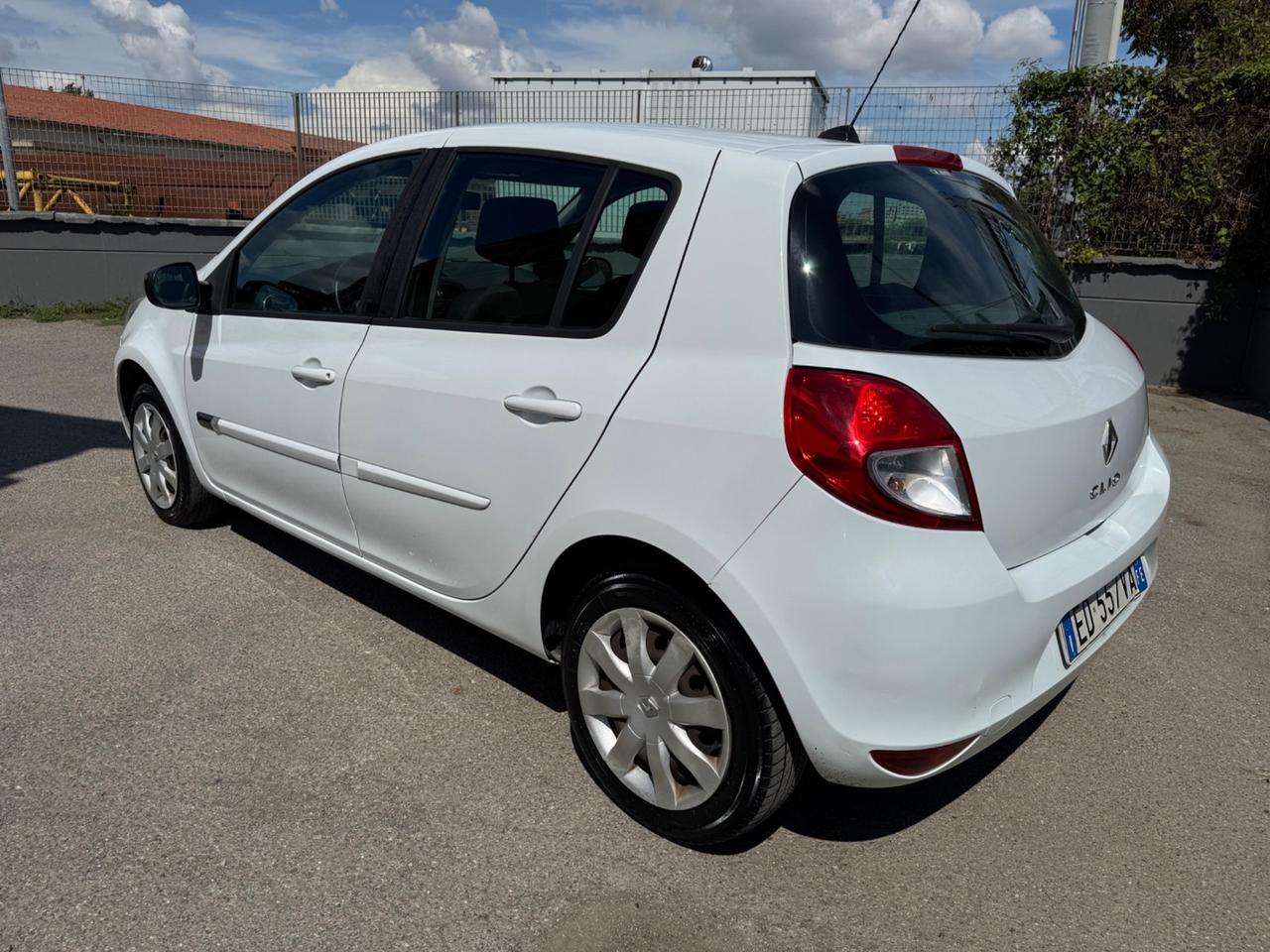 Renault Clio 1.2 16V 5 porte GPL Dynamique