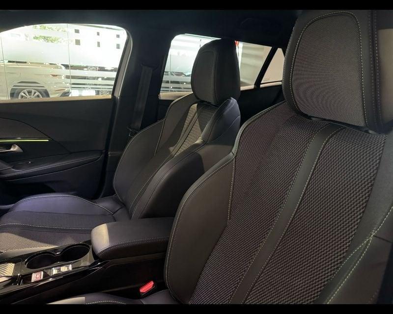 Peugeot 2008 2ª serie PureTech 130 S&S EAT8 GT
