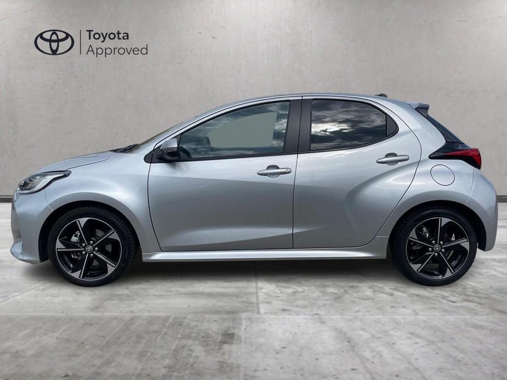 Toyota Yaris 1.5h 130 Lounge
