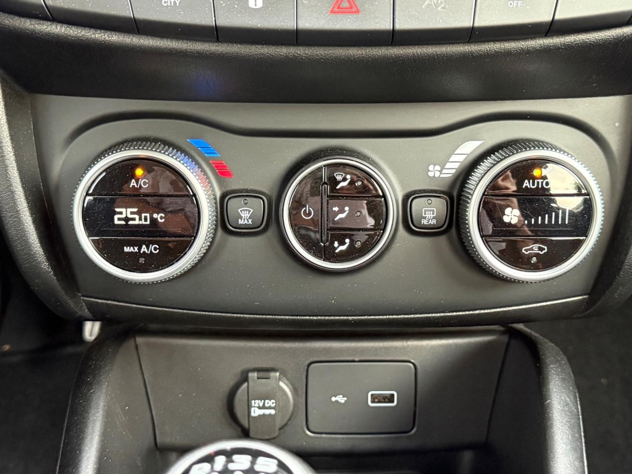 Fiat Tipo 1.6 Mjt S&S 5 porte Cross Garmin