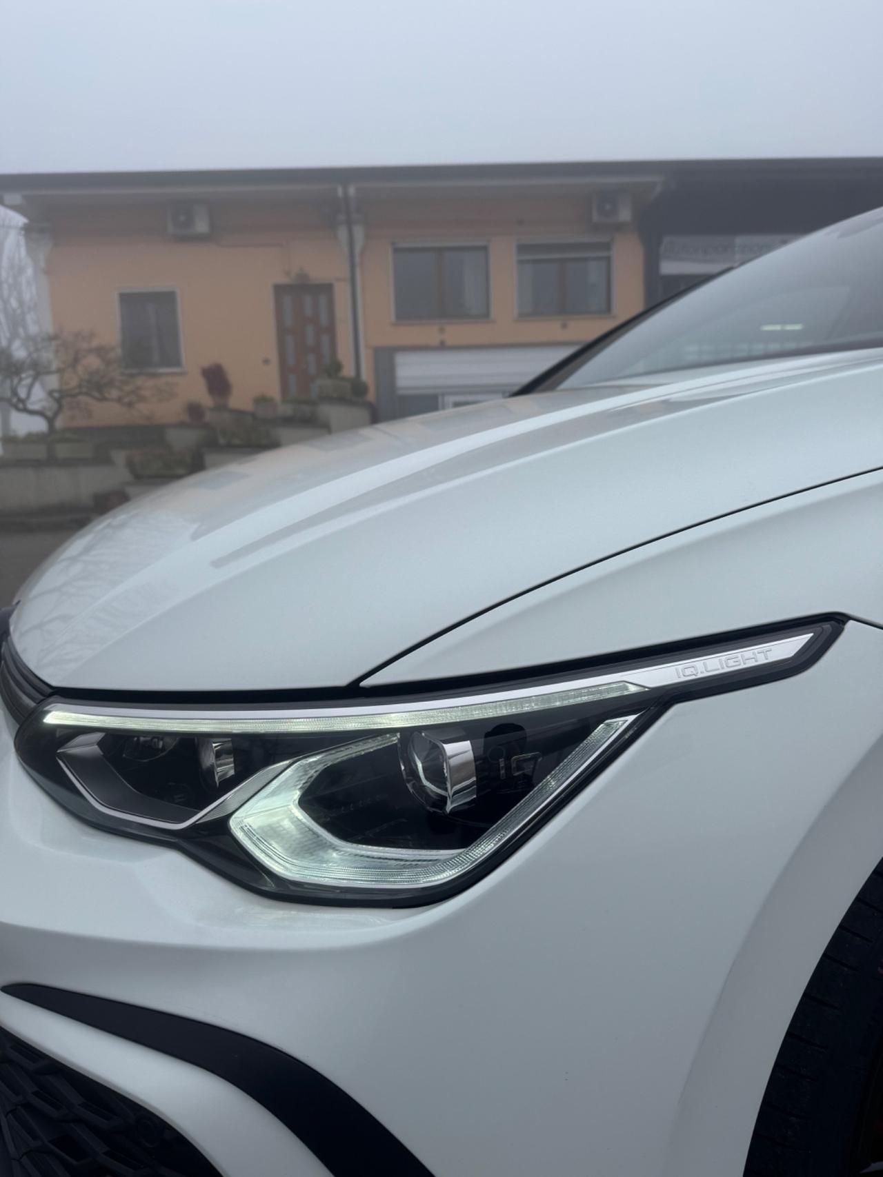 Volkswagen Golf GTI 2.0 TSI DSG