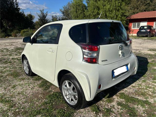 TOYOTA iQ 1.0 Lounge - UNIPRO
