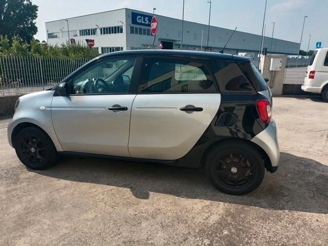 Smart ForFour 60 1.0 Black Passion