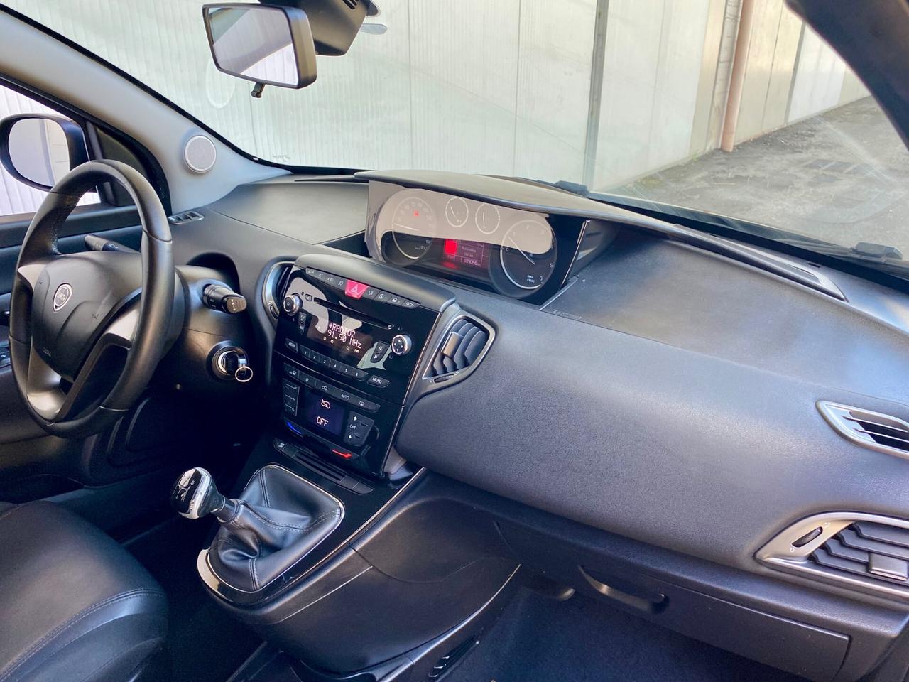Lancia Ypsilon 1.3 MJT 5 porte S&S Platinum