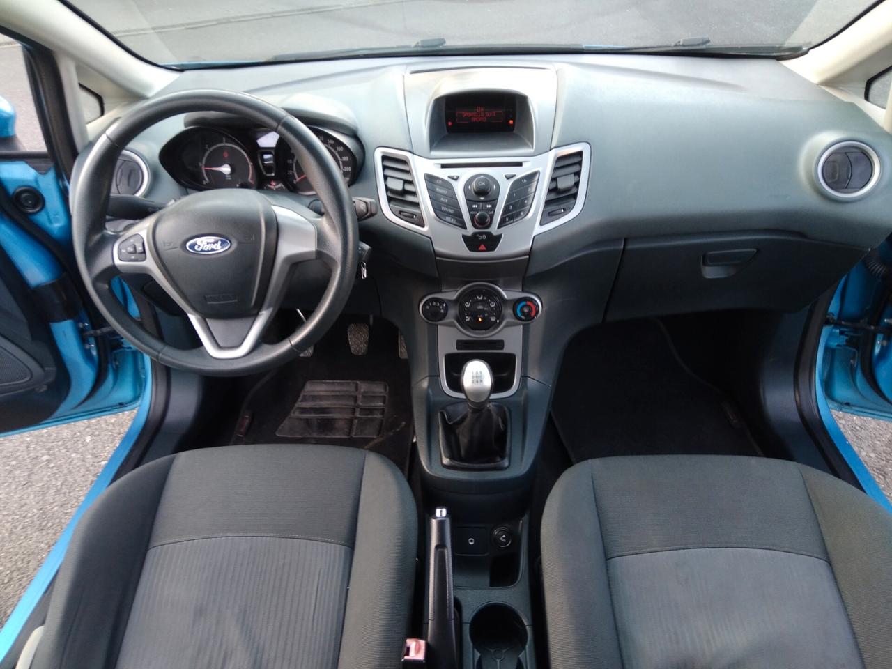 Ford Fiesta 1.4 TDCi 70CV 5 porte Titanium x neopatentati