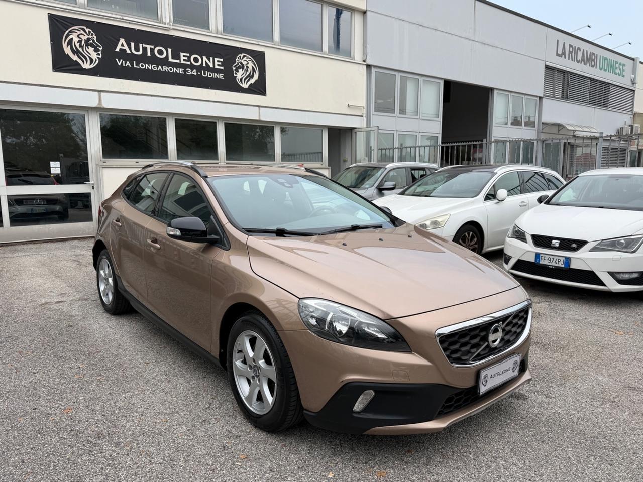 Volvo V40 Cross Country D2 1.6d Momentum