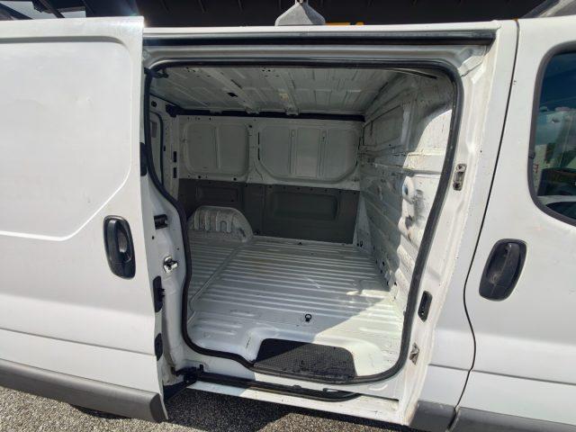 RENAULT Trafic T27 2.0 dCi/115 PC-TN Furgone 3posti