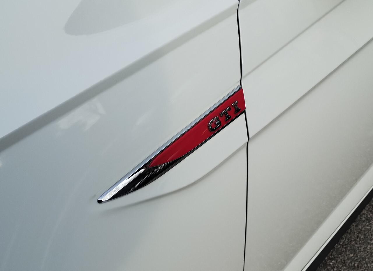 Volkswagen Polo 2.0 TSI DSG GTI