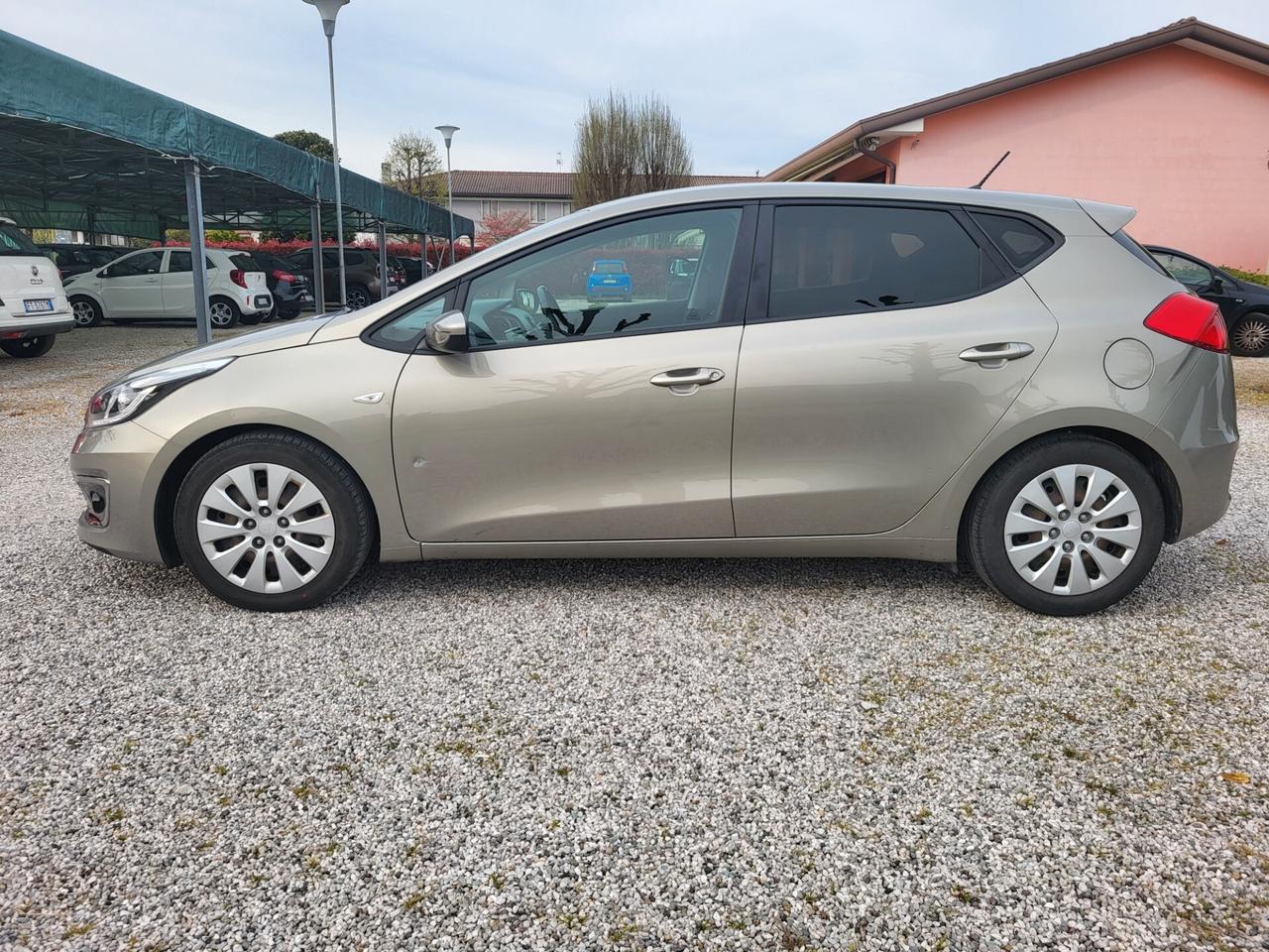 Kia Ceed cee'd 1.6 CRDi 110 CV 5 porte Active