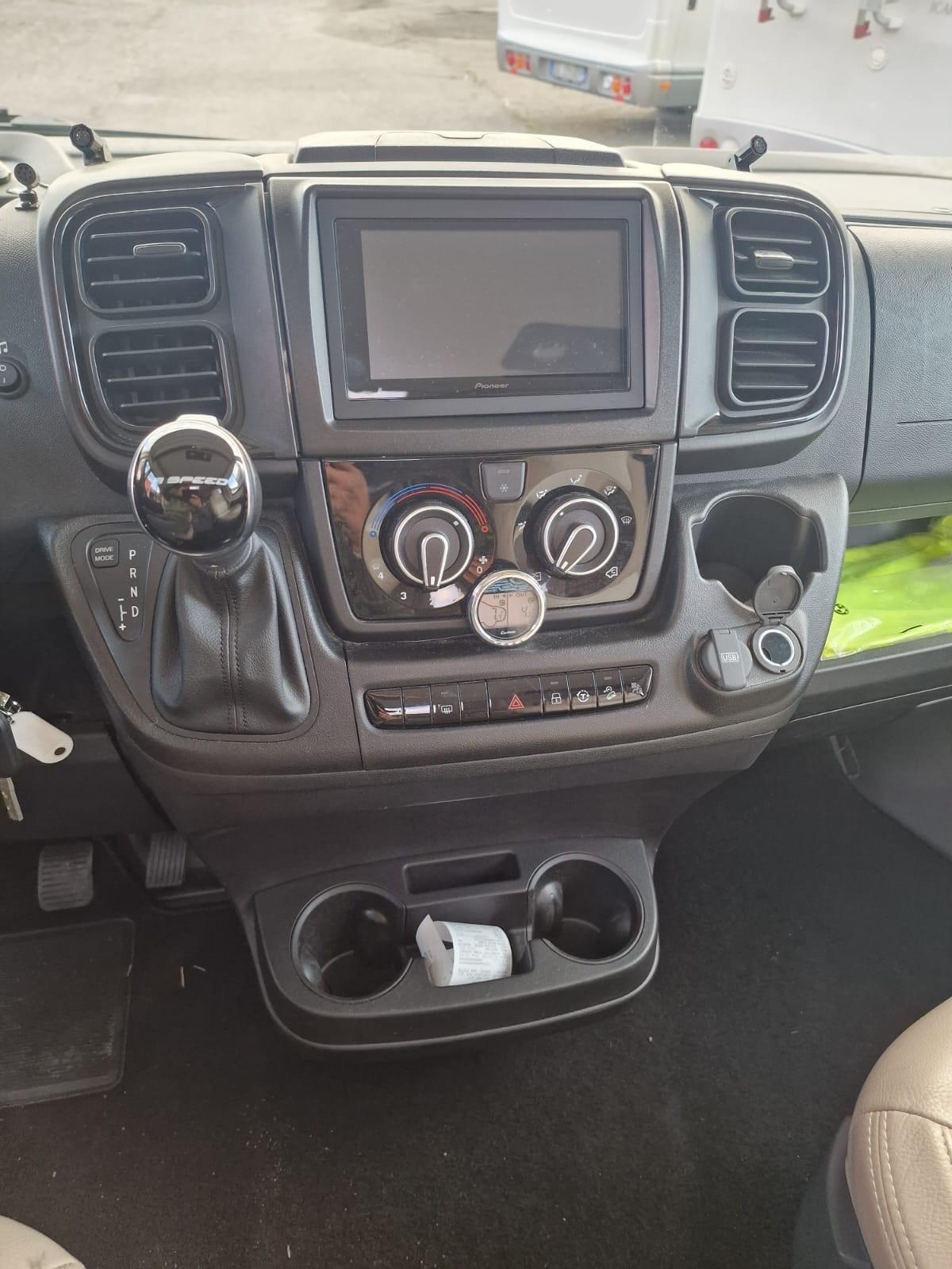 Rapido motorhome del 2023 in saldo 103