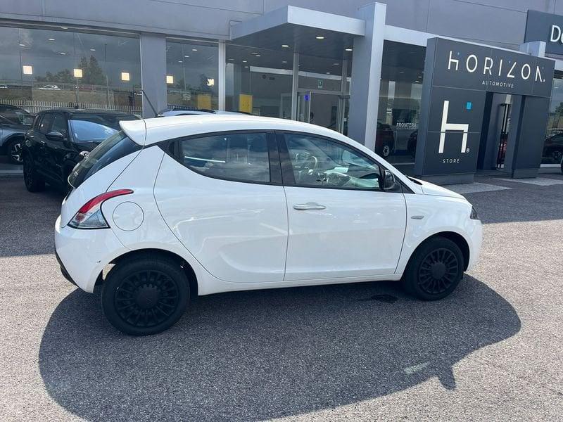 Lancia Ypsilon Ypsilon 1.0 FireFly 5 porte S&S Hybrid Silver
