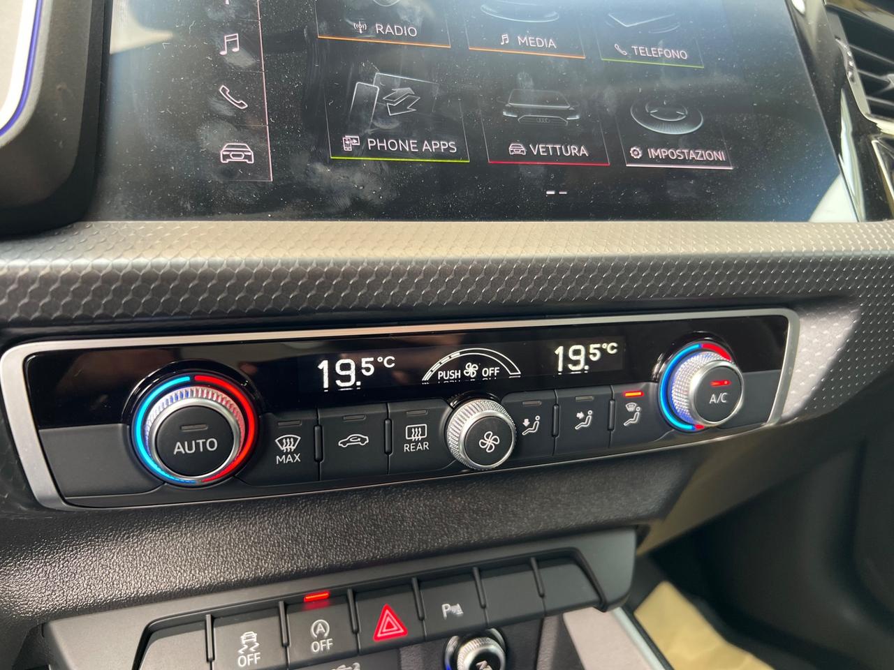 Audi A1 citycarver 30 TFSI S tronic Identity Contrast