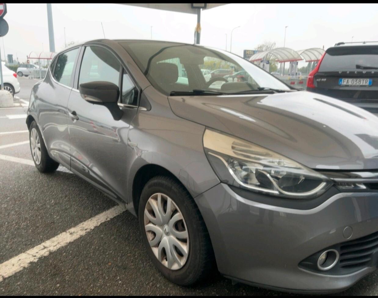 Renault Clio 1.2 75CV GPL 5 porte Costume National