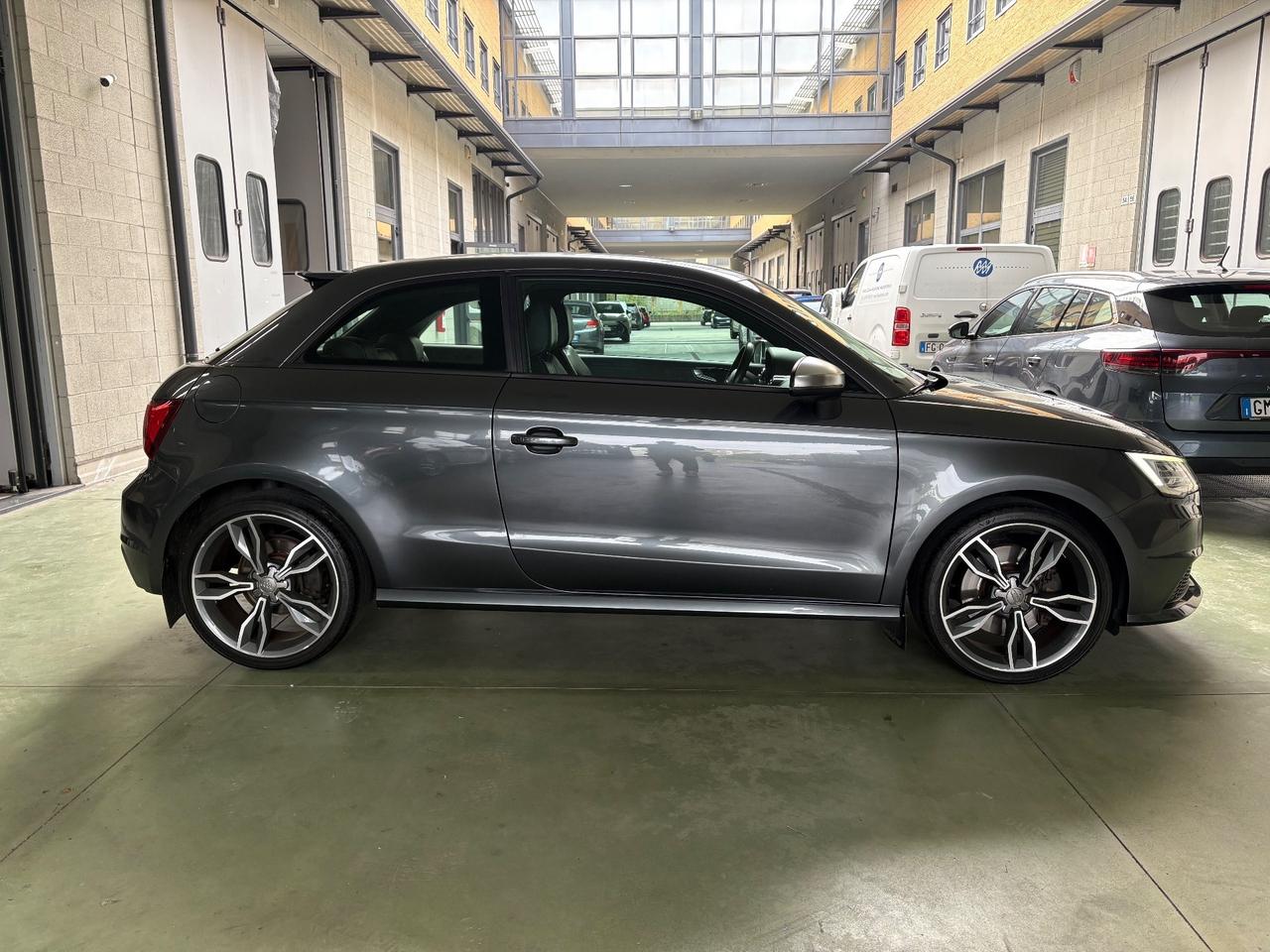 Audi A1 S1 2.0 TFSI quattro manuale