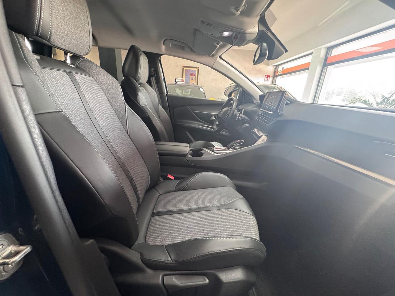 Peugeot 5008 Allure 1.5 Blue HDI 130 #5923