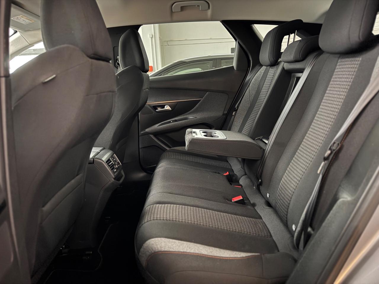 Peugeot 3008 BlueHDi 130 S&S Active