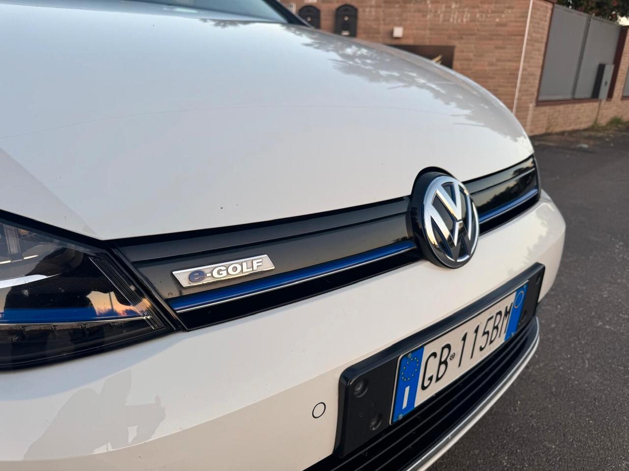 Volkswagen Golf e-Golf 115 CV
