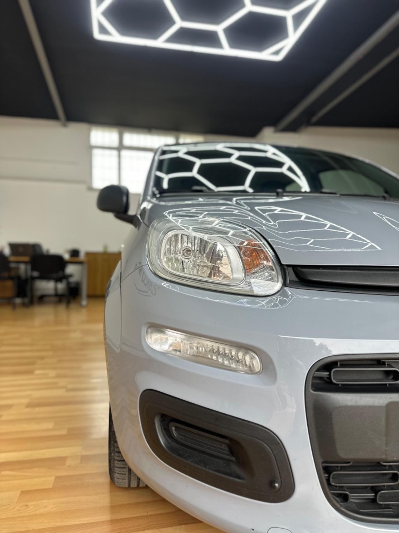 Fiat Panda 1.0 GSE S&S Hybrid Street Van 4 posti