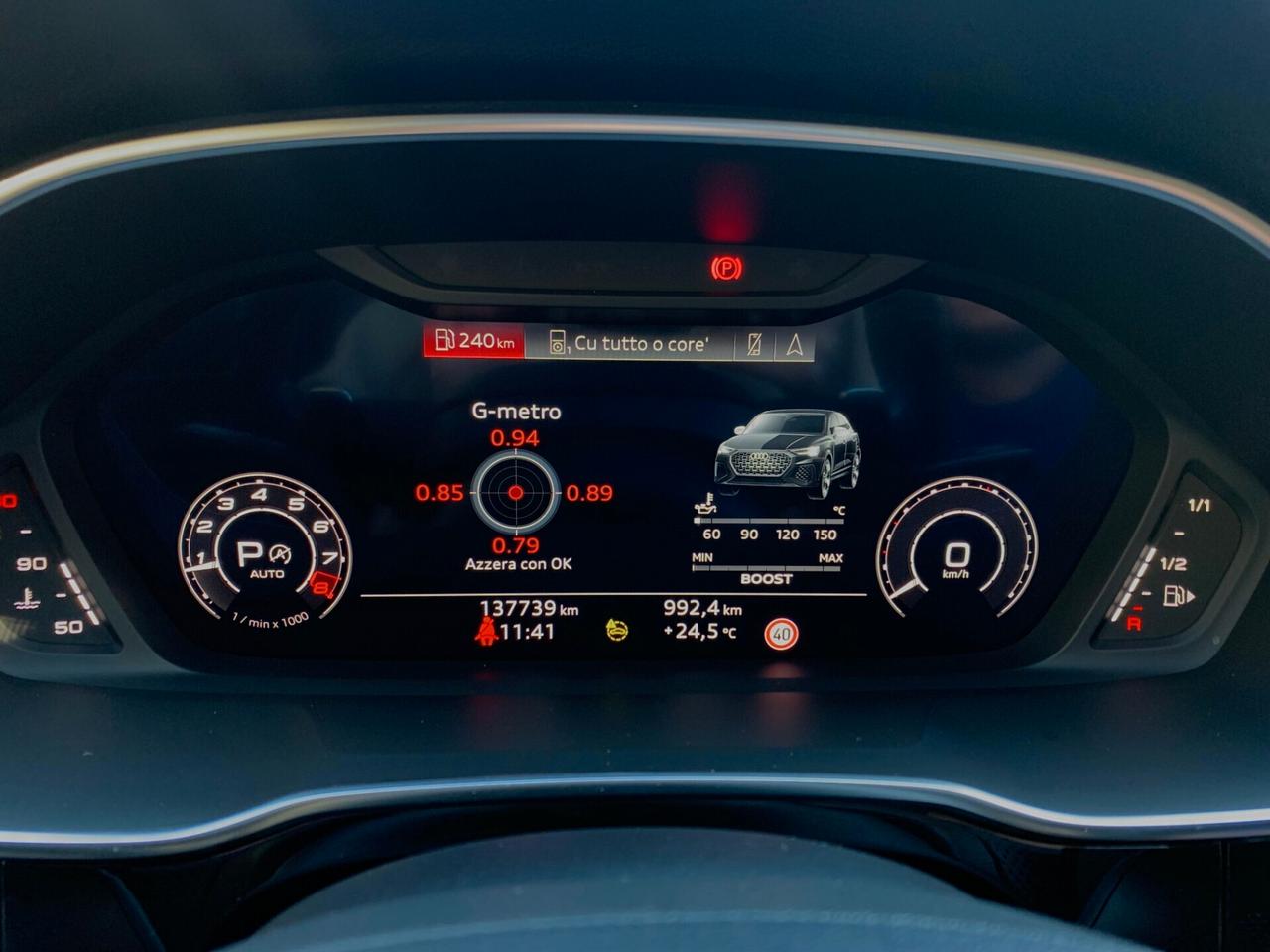 Audi RSQ3 quattro S tronic