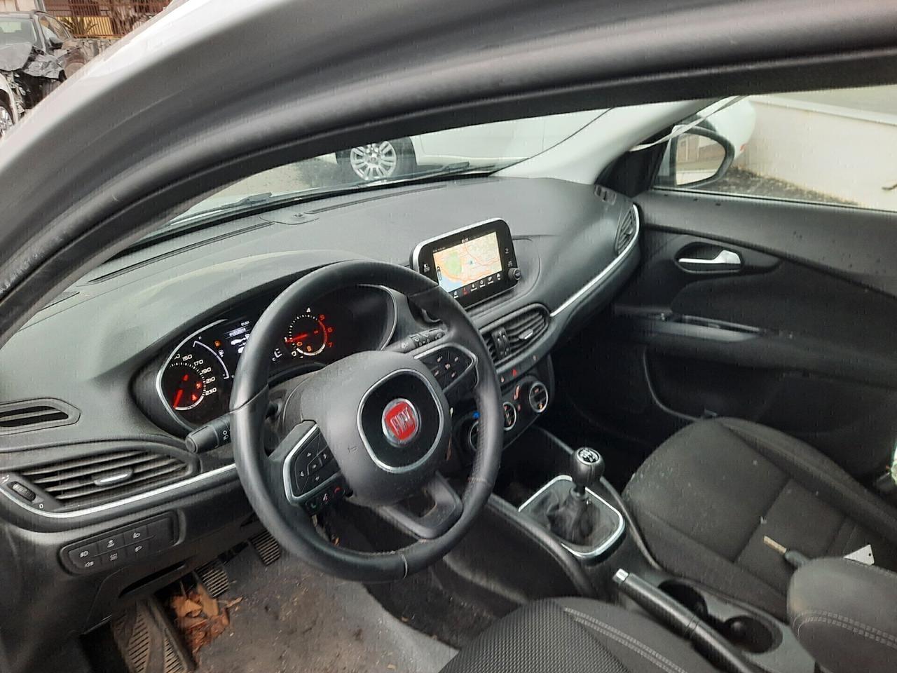 Fiat Tipo 1.6 Mjt S&S SW Lounge