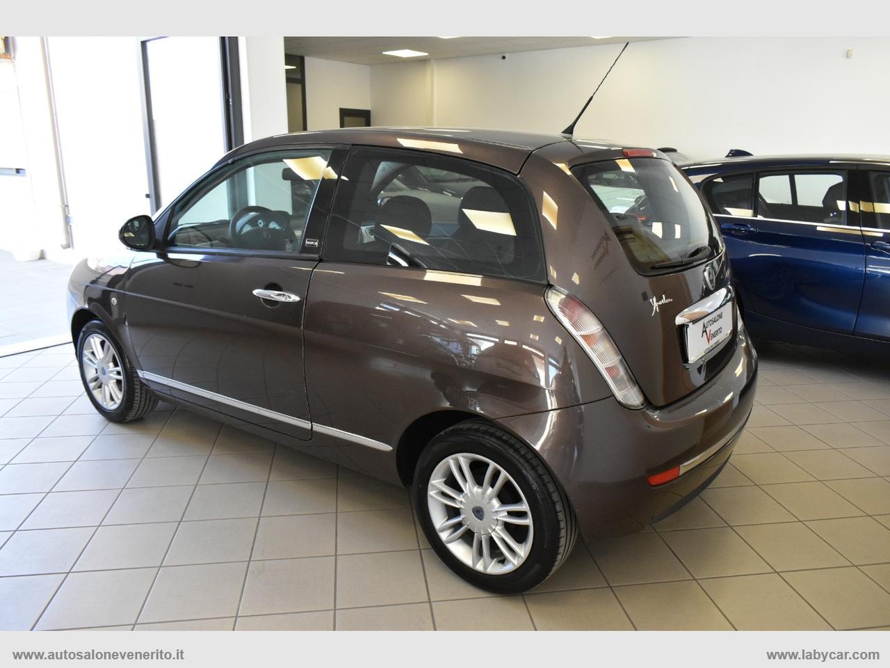 LANCIA Ypsilon 1.2 69 CV Unyca