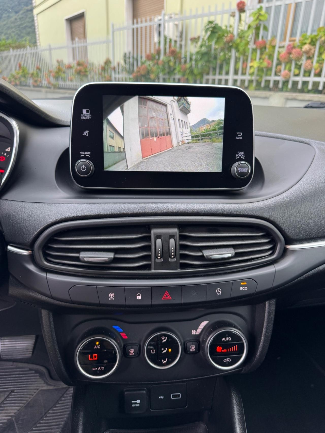 Fiat Tipo 1.6 Mjt S&S SW Lounge