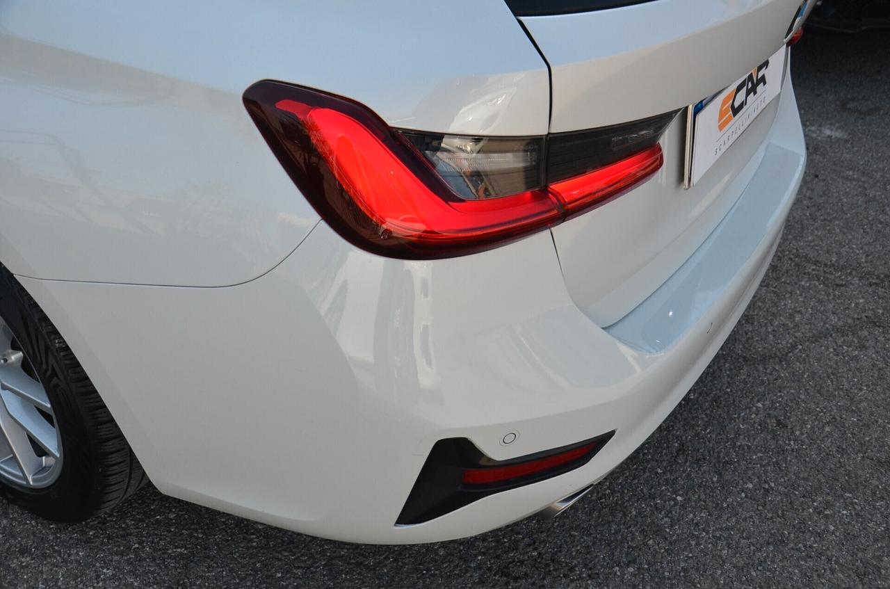 Bmw 318d 48V Touring Business Advantage