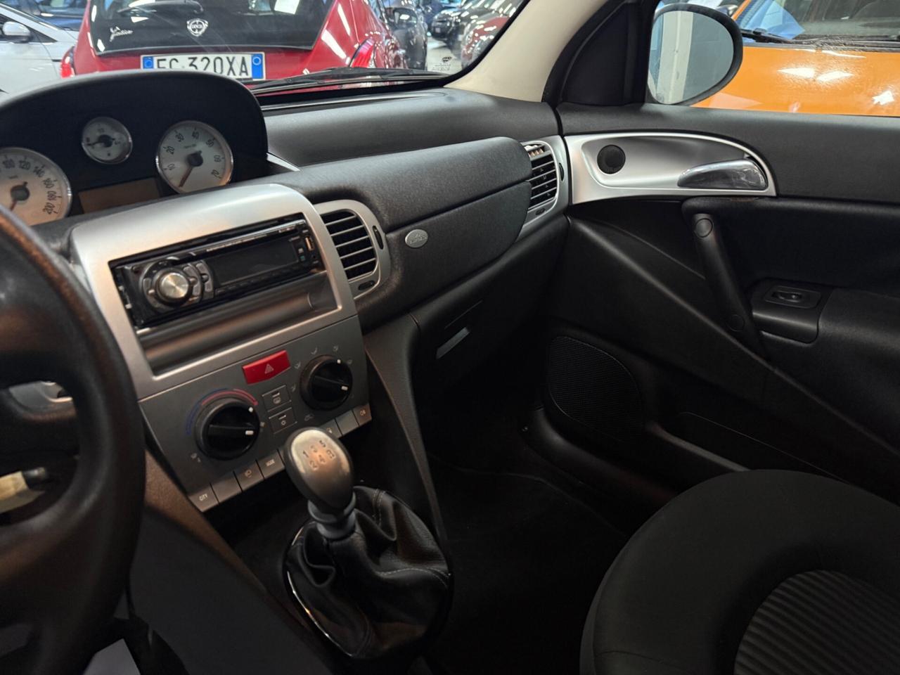 Lancia Ypsilon 1.2 Platino 60CV Ok Neopatentati