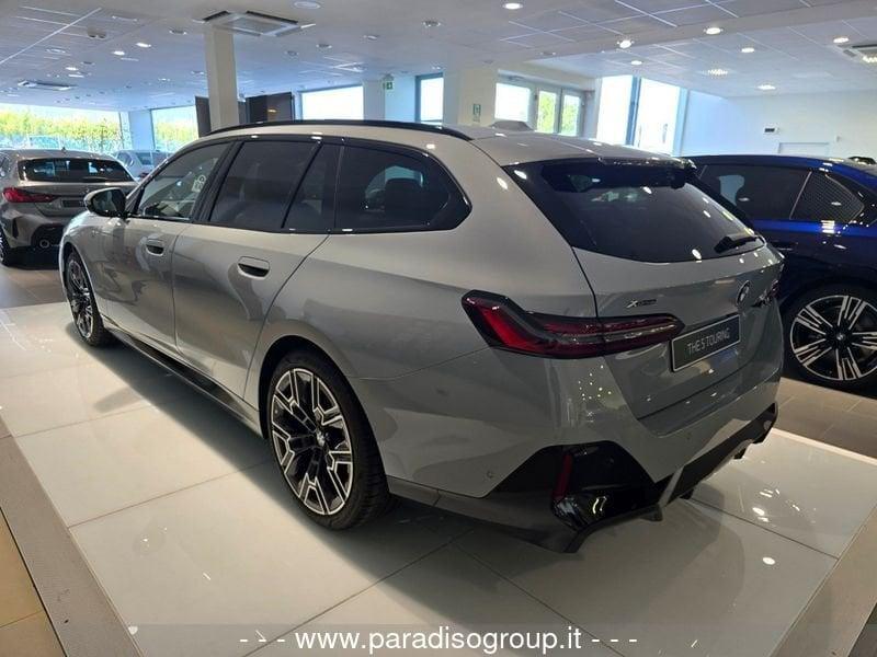 BMW Serie 5 Touring - G61 BMW 520d xDrive Touring