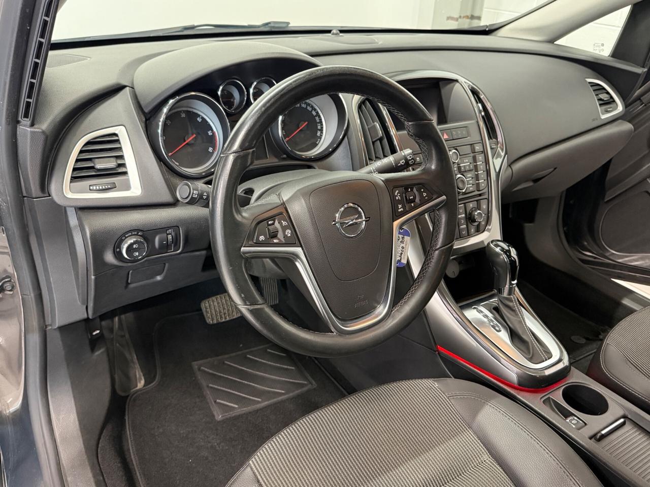 Opel Astra 2.0 CDTI 165CV Sports Tourer aut. Cosmo