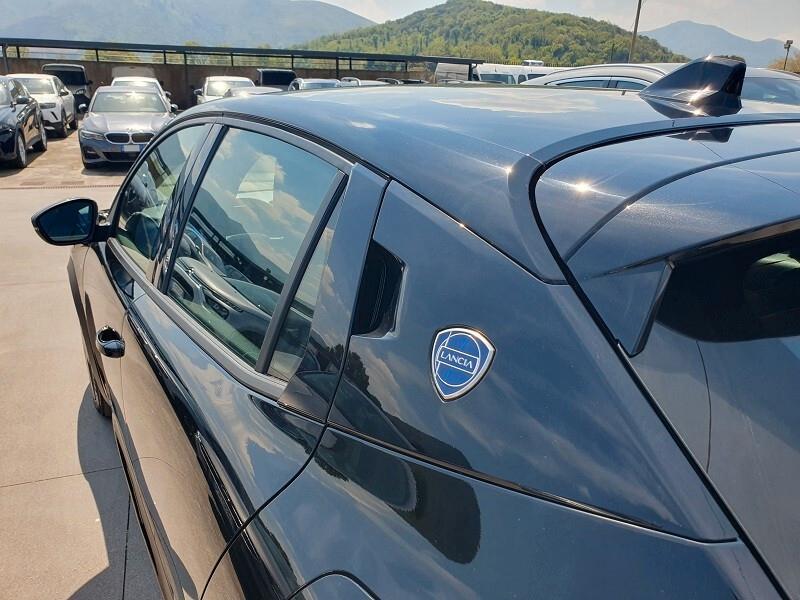 LANCIA NUOVA Ypsilon 1.2 Hybrid 100 MHEV 48V e-DCT