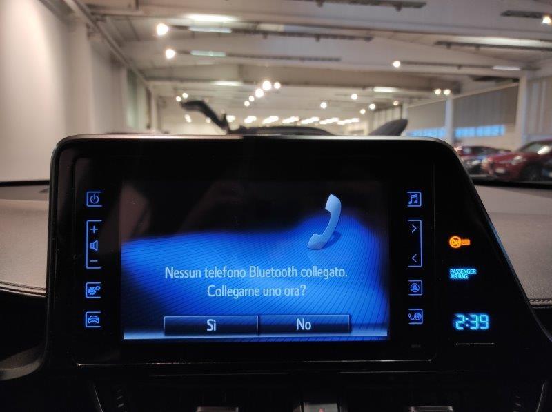 TOYOTA C-HR - C-HR 1.8 Hybrid E-CVT Business