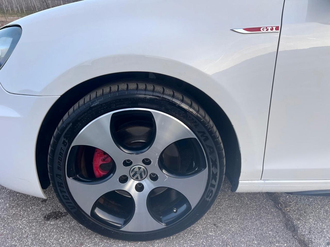 Volkswagen Golf GTI 2.0 TSI 5p.