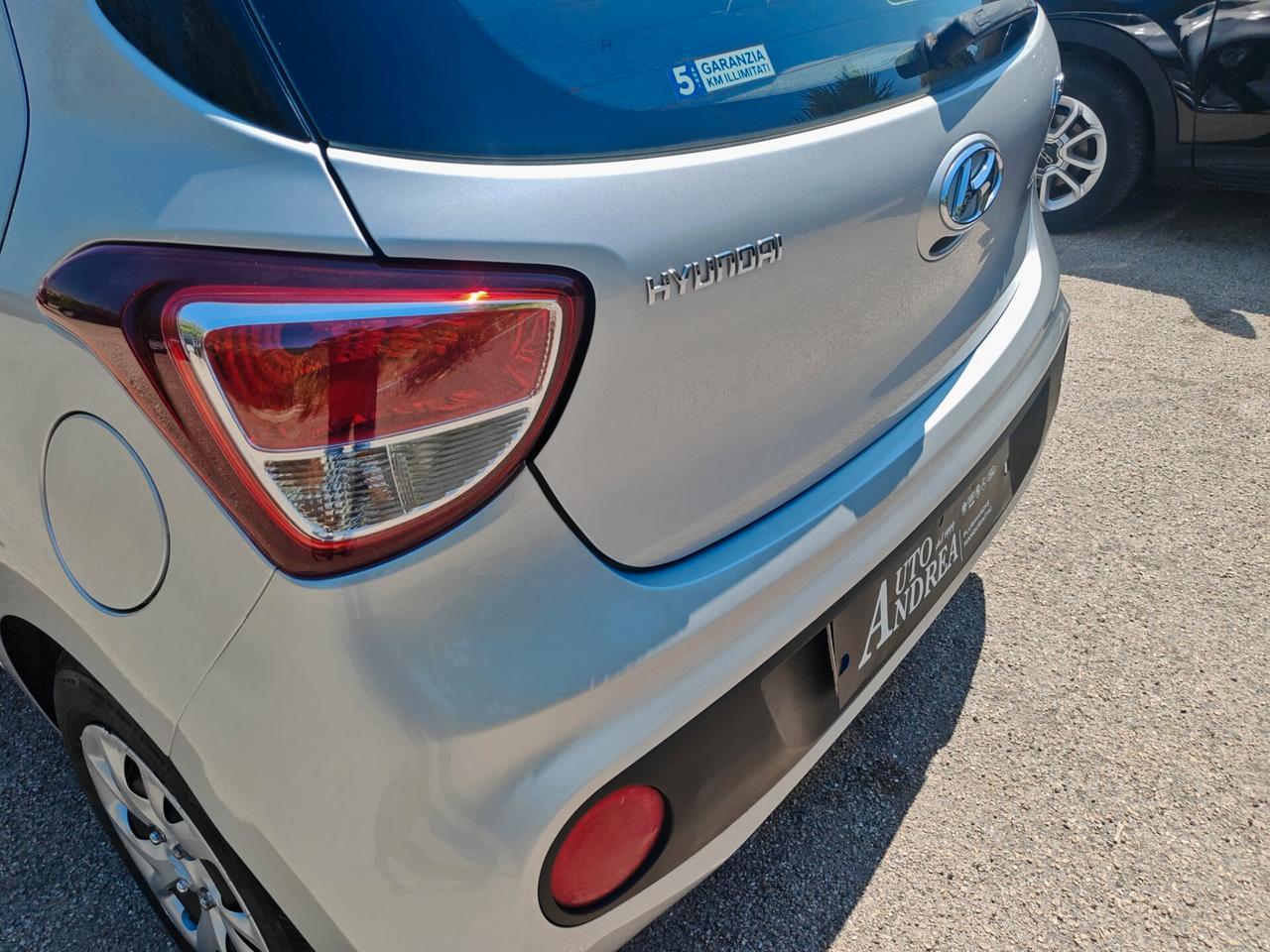 Hyundai i10 1.0 Benzina full optional 2019