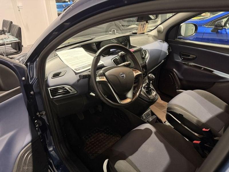 Lancia Ypsilon Ypsilon 1.0 FireFly 5 porte S&S Hybrid Platino