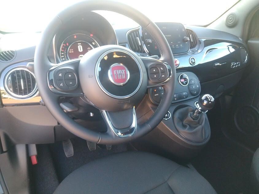 Fiat 500 1.0 Hybrid MOD DOLCEVITA ADATTA AI NEOPATENTATI* SENZA VINCOLO DI FINANZIAMENTO*