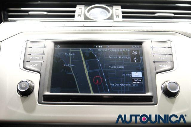VOLKSWAGEN Passat Variant 1.6 TDI SCR DSG R-LINE BMT