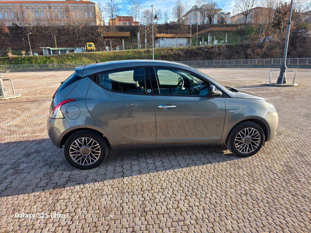 Lancia Ypsilon 1.2 GPL ritiro usato/scambio