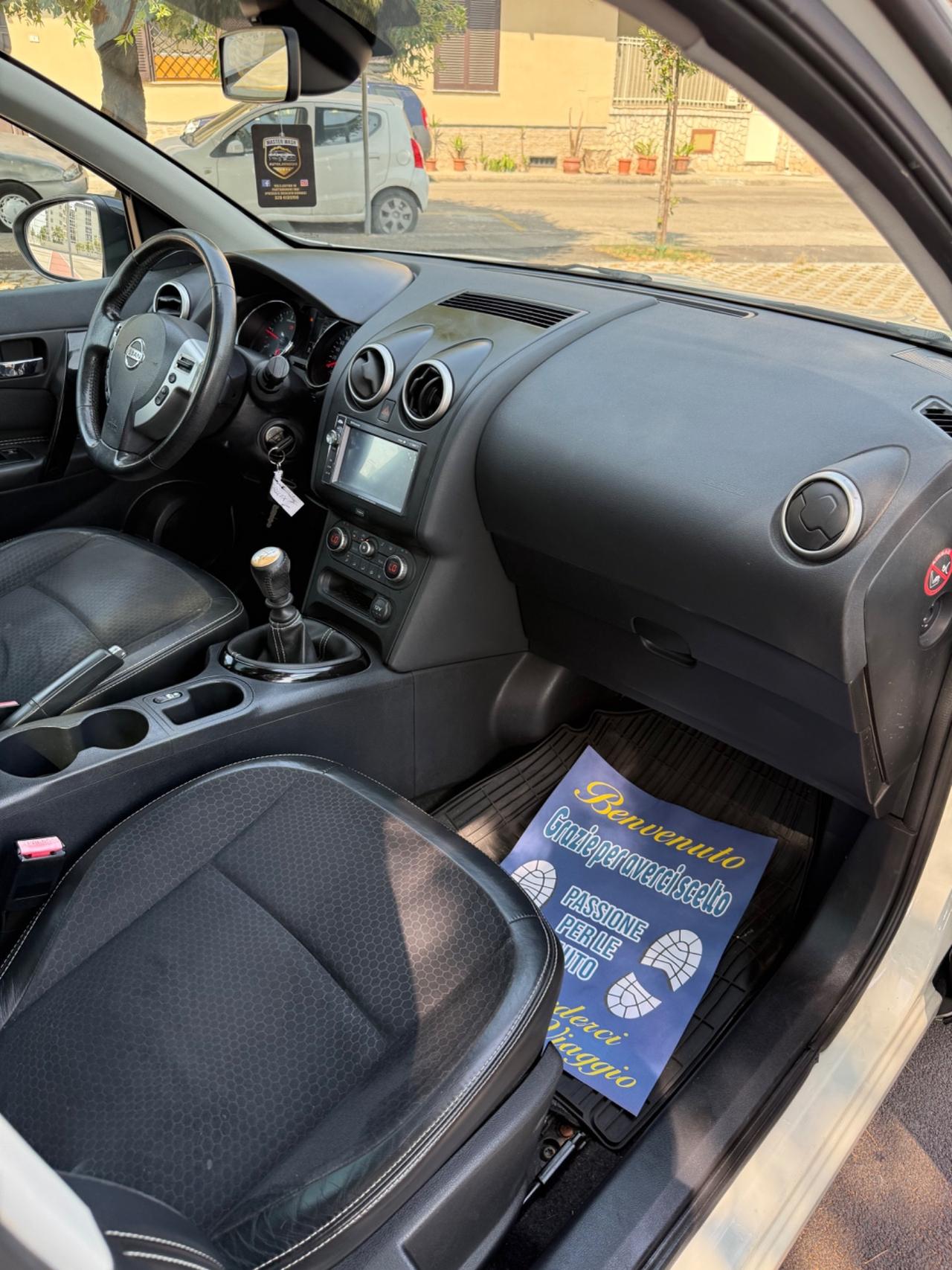 Nissan Qashqai 1.5 dCi DPF Tekna full optional bianco perla