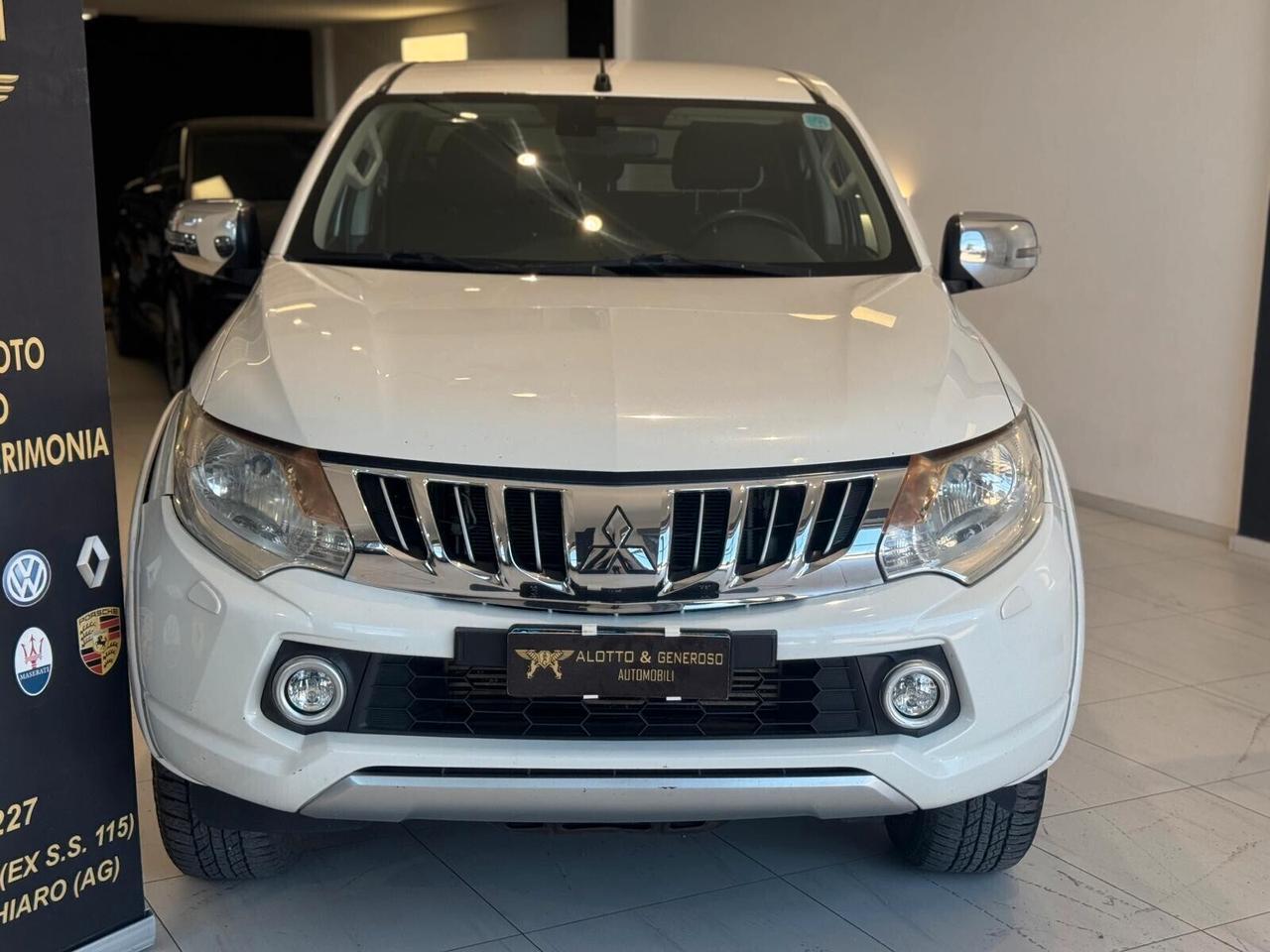 Mitsubishi L200 2.4 DI-D/181CV Club Cab Intense Hp Mivec SDA