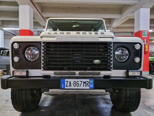 LAND ROVER Defender 110 2400 TD4 CV.122 AUTOVETTURA 7 POSTI