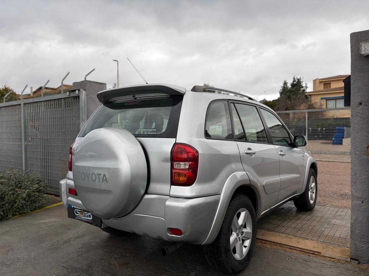 TOYOTA RAV 4 - 4X4
