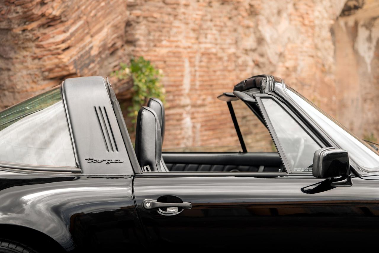 Porsche 911 Carrera 3.2 Targa 1989