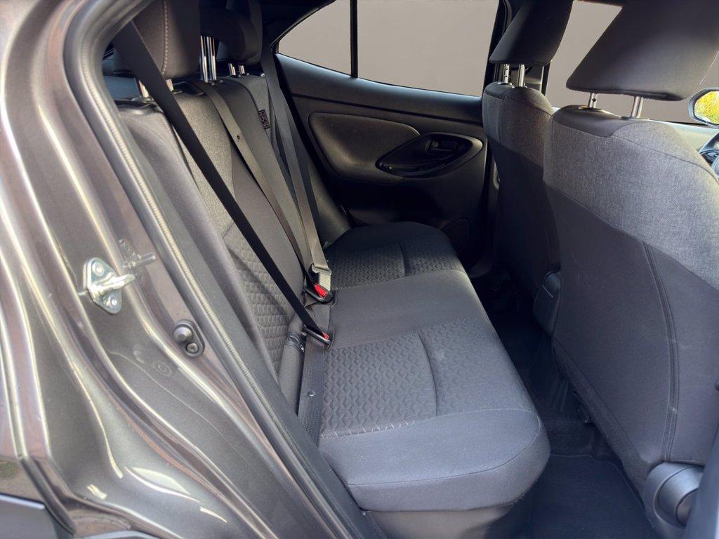 TOYOTA Yaris cross 1.5h active fwd 116cv e-cvt del 2021
