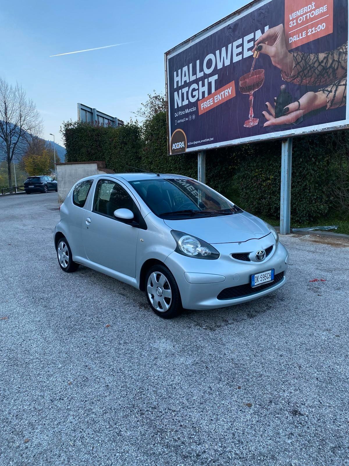 Toyota Aygo 1.0 12V VVT-i 3 porte Sol